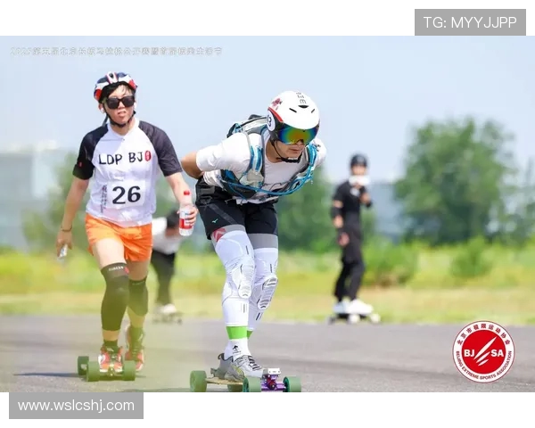 武汉城市马拉松中的滑板队技术表现深度解析与点评